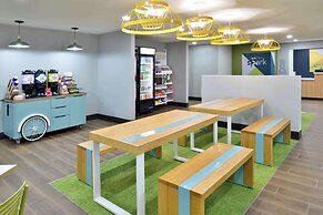 Spark by Hilton Dallas Market Center