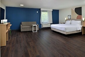 Spark by Hilton Dallas Market Center