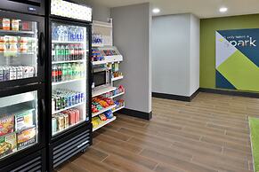 Spark by Hilton Dallas Market Center