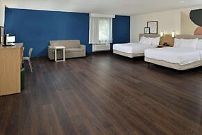 Spark by Hilton Dallas Market Center