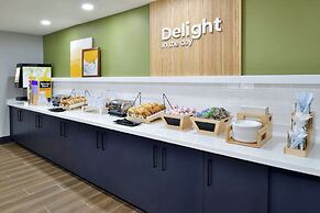 Spark by Hilton Dallas Market Center