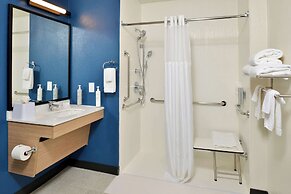 Spark by Hilton Dallas Market Center