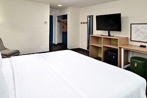 Spark by Hilton Dallas Market Center