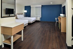 Spark by Hilton Dallas Market Center