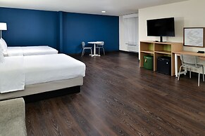 Spark by Hilton Dallas Market Center