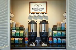 Beach House Hotel at Hermosa Beach