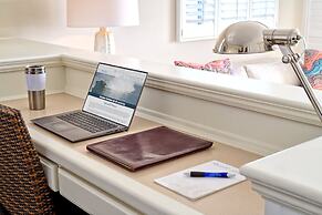 Beach House Hotel at Hermosa Beach