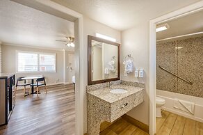 Harbor House Inn Morro Bay