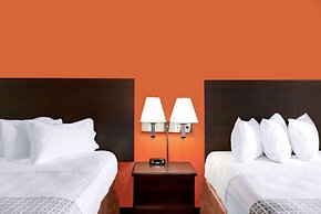 Howard Johnson by Wyndham Modesto Ceres