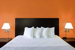 Howard Johnson by Wyndham Modesto Ceres