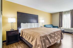 Quality Inn & Suites Canton, GA