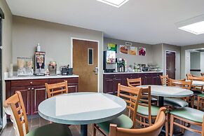 Quality Inn & Suites Canton, GA