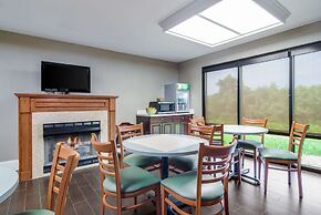 Quality Inn & Suites Canton, GA