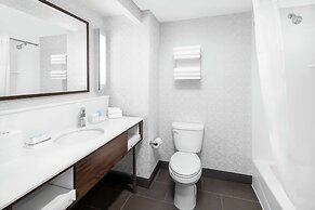 Hampton Inn & Suites Chicago Downtown