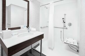 Hampton Inn & Suites Chicago Downtown