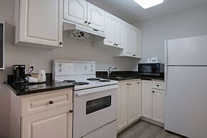 Travelodge by Wyndham Kamloops Mountview