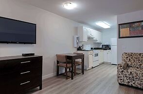 Travelodge by Wyndham Kamloops Mountview