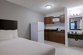 Travelodge by Wyndham Kamloops Mountview