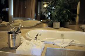 Travelodge by Wyndham Kamloops Mountview