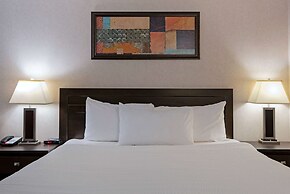 Travelodge by Wyndham Kamloops Mountview