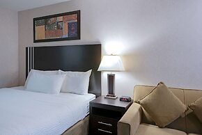 Travelodge by Wyndham Kamloops Mountview