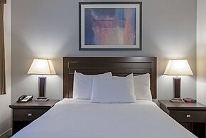 Travelodge by Wyndham Kamloops Mountview