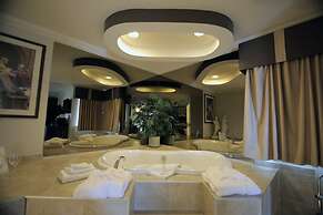 Travelodge by Wyndham Kamloops Mountview