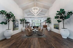 Prestige Lakeside Resort, WorldHotels Elite