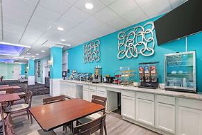 Clarion Inn Des Moines Airport