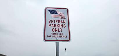 Comfort Inn & Suites Decatur - Forsyth