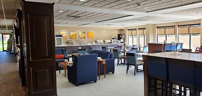 Comfort Inn & Suites Decatur - Forsyth