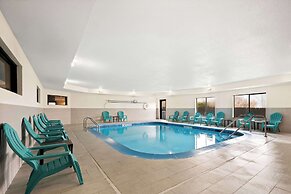 Comfort Inn & Suites Decatur - Forsyth