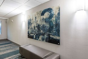 Wingate by Wyndham Charlotte Speedway/Concord