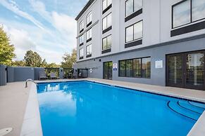 Wingate by Wyndham Charlotte Speedway/Concord