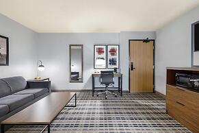 AmericInn by Wyndham Chamberlain - Conference Center