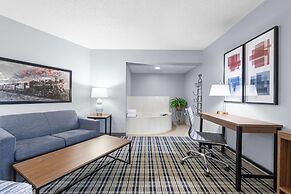 AmericInn by Wyndham Chamberlain - Conference Center