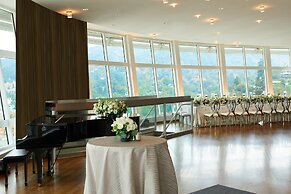 Loews Hollywood Hotel