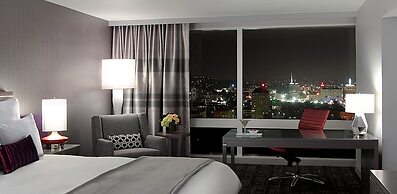 Loews Hollywood Hotel