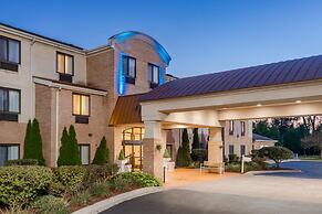 Holiday Inn Express Hotel & Suites Canton by IHG