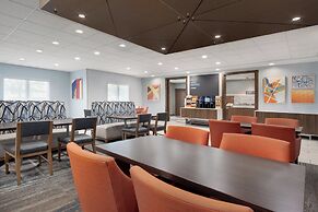 Holiday Inn Express Hotel & Suites Saginaw by IHG