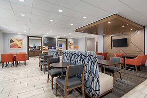 Holiday Inn Express Hotel & Suites Saginaw by IHG