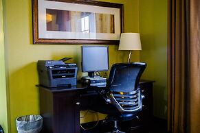 Holiday Inn Express Hotel & Suites Acme-Traverse City, an IHG Hotel