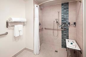Four Points by Sheraton Hotel & Suites San Francisco Airport