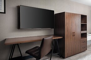 Four Points by Sheraton Hotel & Suites San Francisco Airport