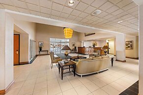 Wingate by Wyndham Calgary