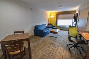 Holiday Inn Express & Suites Indianapolis Northwest by IHG