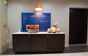 Holiday Inn Express & Suites Indianapolis Northwest by IHG