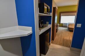 Holiday Inn Express & Suites Indianapolis Northwest by IHG