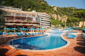 Hilton Sorrento Palace