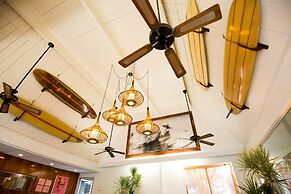 Pacific Marina Inn Airport Hotel